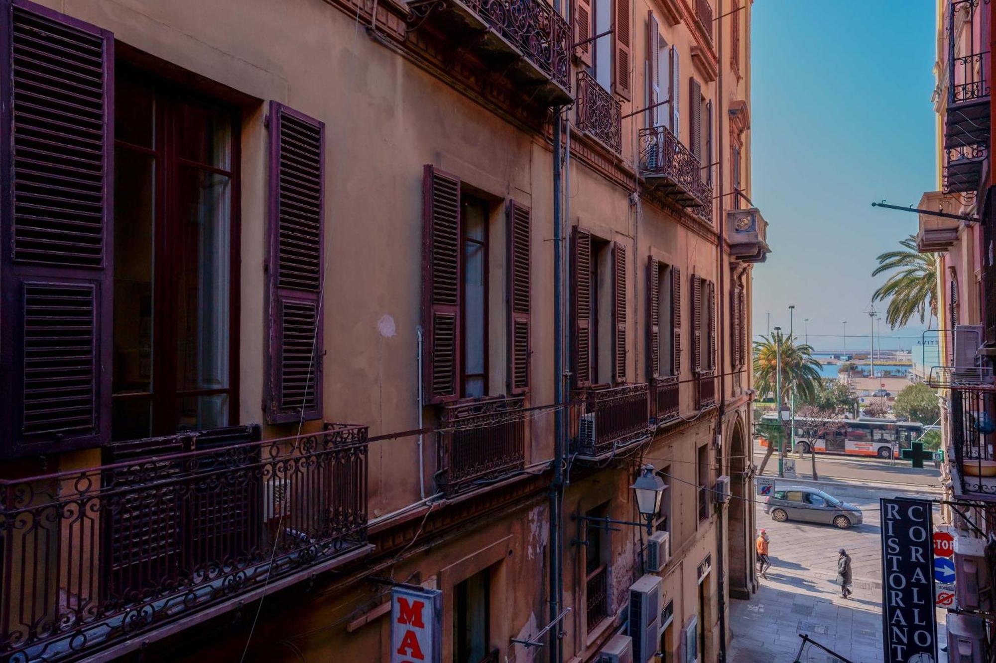 Cagliari Magica bellissimo appartamento panoramico in centro Esterno foto