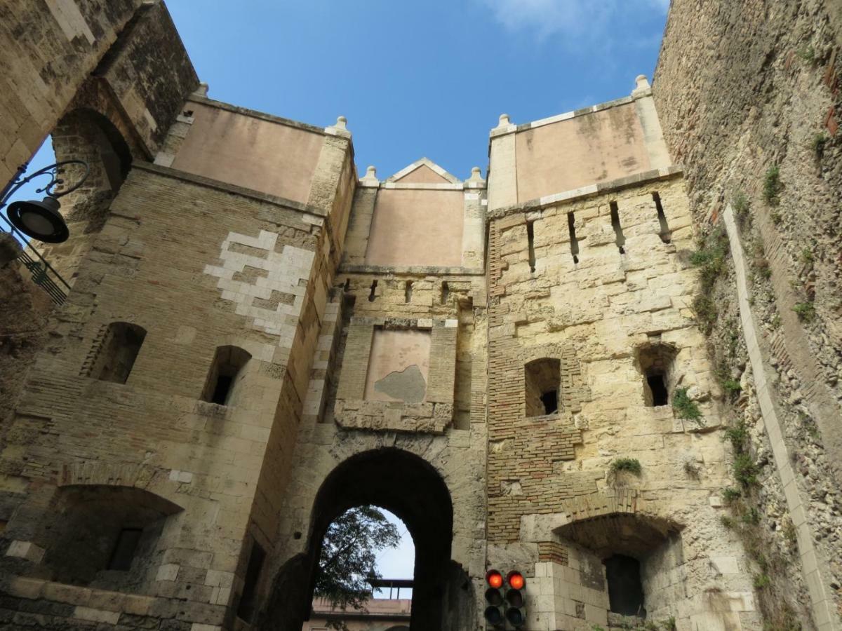Cagliari Magica bellissimo appartamento panoramico in centro Esterno foto