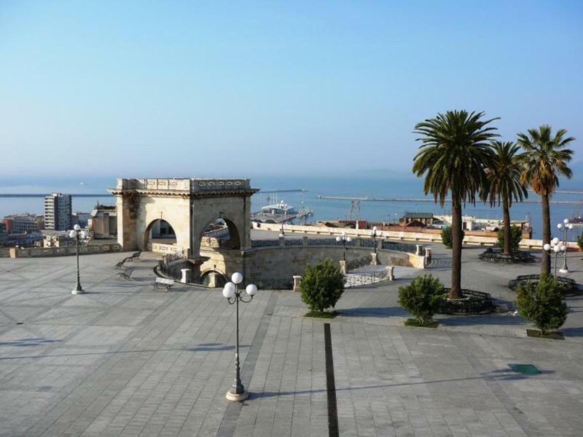 Cagliari Magica bellissimo appartamento panoramico in centro Esterno foto